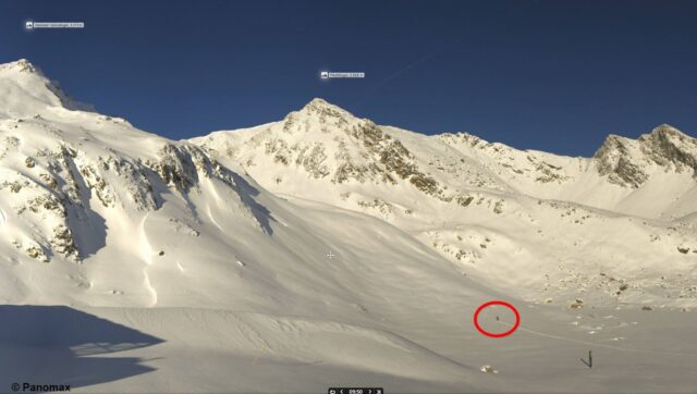 Webkamera-Aufnahme im Kühtai. Blickrichtung Pirchkogel (Nördliche Stubaier Alpen). Eine Person befindet sich im Aufstieg...Nächstes Bild -> Webkamera-Aufnahme im Kühtai. Blickrichtung Pirchkogel (Nördliche Stubaier Alpen). Eine Person befindet sich im Aufstieg...Nächstes Bild ->