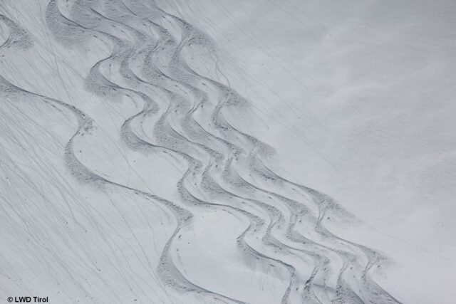 Pulverschnee auf 3000m in den Stubaier Alpen (Foto: 28.04.2022)