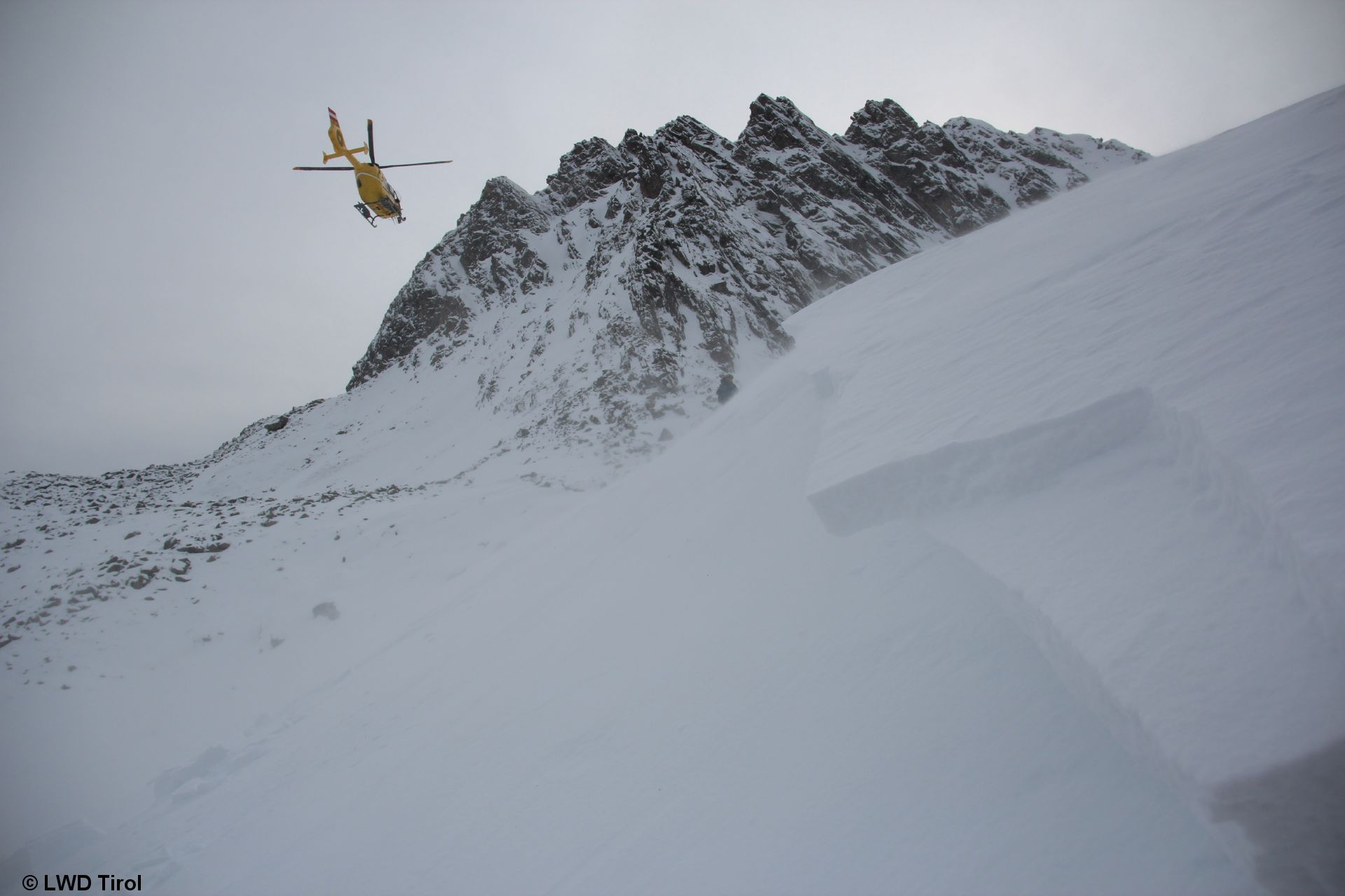 Nochmaliger Appell an alle WintersportlerInnen: Erster Schönwettertag nach einer stürmischen Niederschlagsperiode ist besonders unfallträchtig