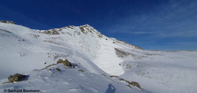 Weiterer Lawinenabgang Lampsenspitze vom 26.12.2022. Ost, 2840m. Keine Verschütteten. (Foto: 26.12.2022)