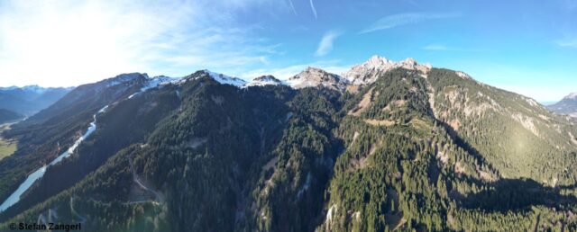 Ähnliches Bild im Außerfern. Hahnenkammgebiet. (Foto: 01.01.2023)