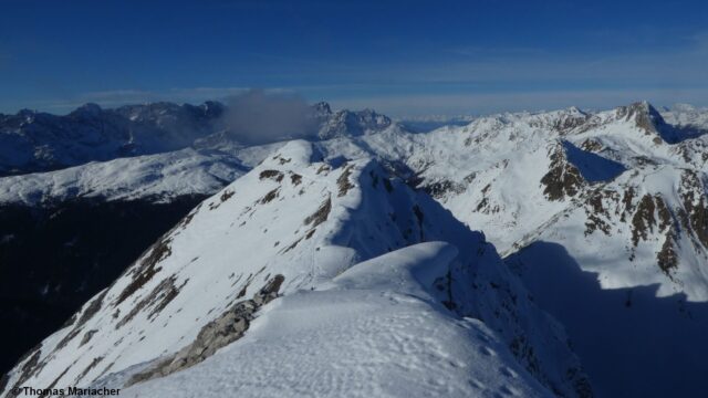 Die vergleichsweise brauchbarsten Tourenverhältnisse gibt es aktuell im südlichen Osttirol. (Foto: 04.01.2023)