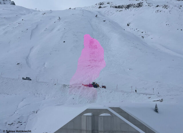 Schneebrettlawine im Rettenbachtal aufgrund eines Altschneeproblems. SO. 2200m (Foto: 14.01.2023) Schneebrettlawine im Rettenbachtal aufgrund eines Altschneeproblems. SO. 2200m (Foto: 14.01.2023)