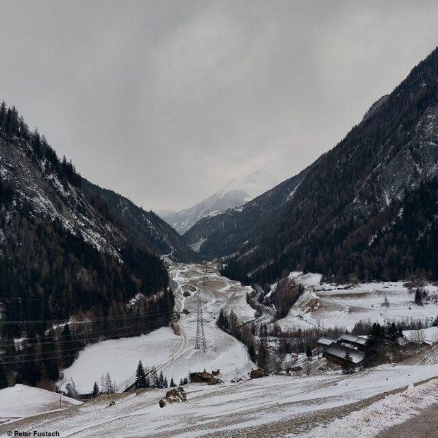 Windeinfluss auch in tiefen Lagen, wie hier im Gemeindegebiet von Matrei i.Osttirol (Foto: 21.01.2023)