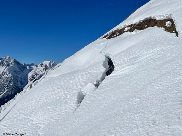 Gleitschneemäuler in den Östlichen Lechtaler Alpen (Foto: 15.02.2023)