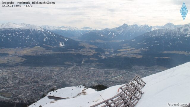 Schneehöhe auf der Seegrube oberhalb von Innsbruck mit Blick ins Wipptal (22.02.2023) Schneehöhe auf der Seegrube oberhalb von Innsbruck mit Blick ins Wipptal (22.02.2023)
