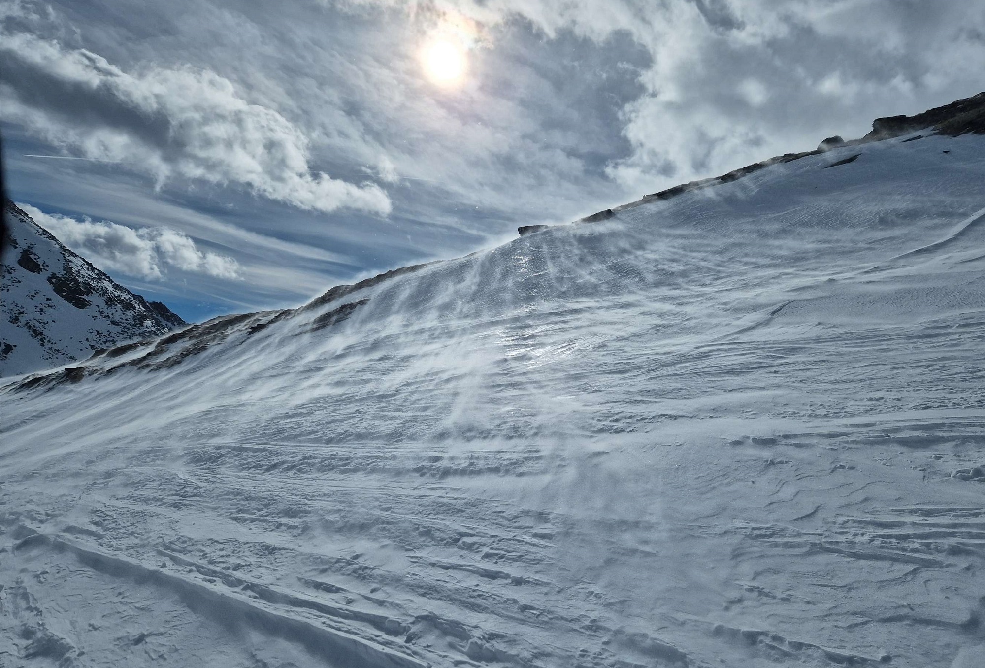 Besonders im Süden Anstieg der Lawinengefahr mit Neuschnee und Wind
