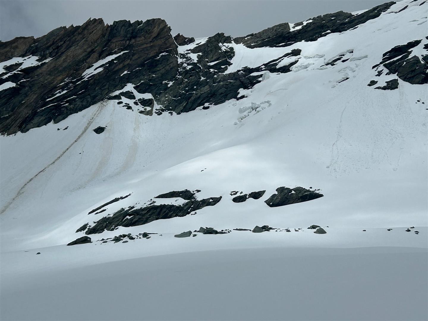 Im Hochgebirge weiterhin winterlich