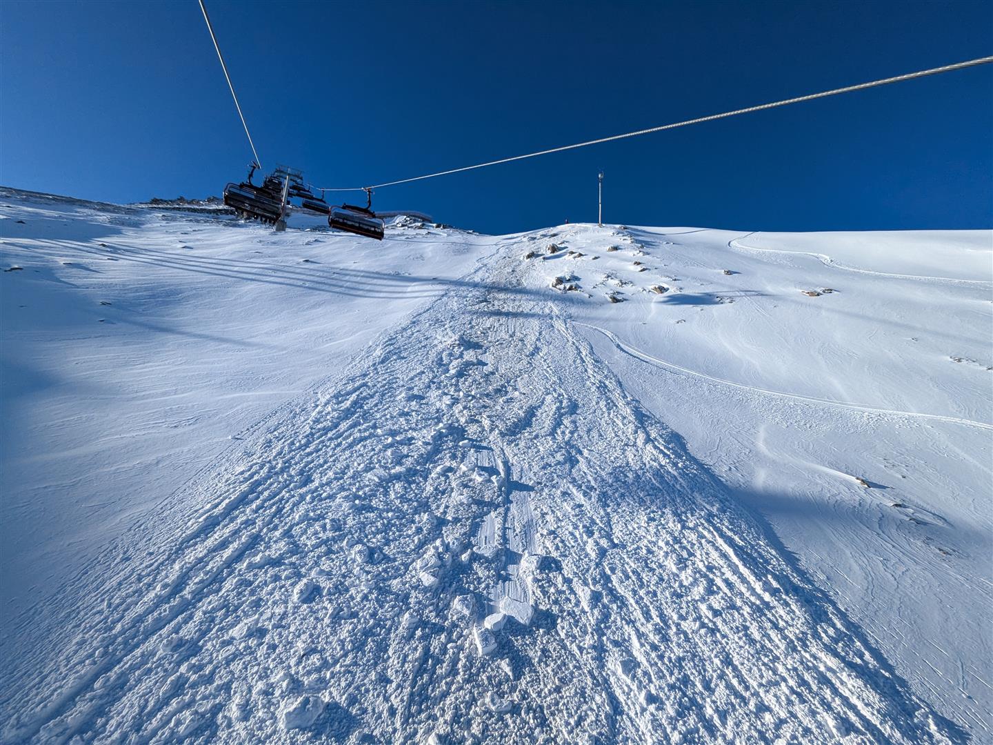 Lawinenauslösung am Palinkopf in der Samnaungruppe (© Markus Kienbacher)