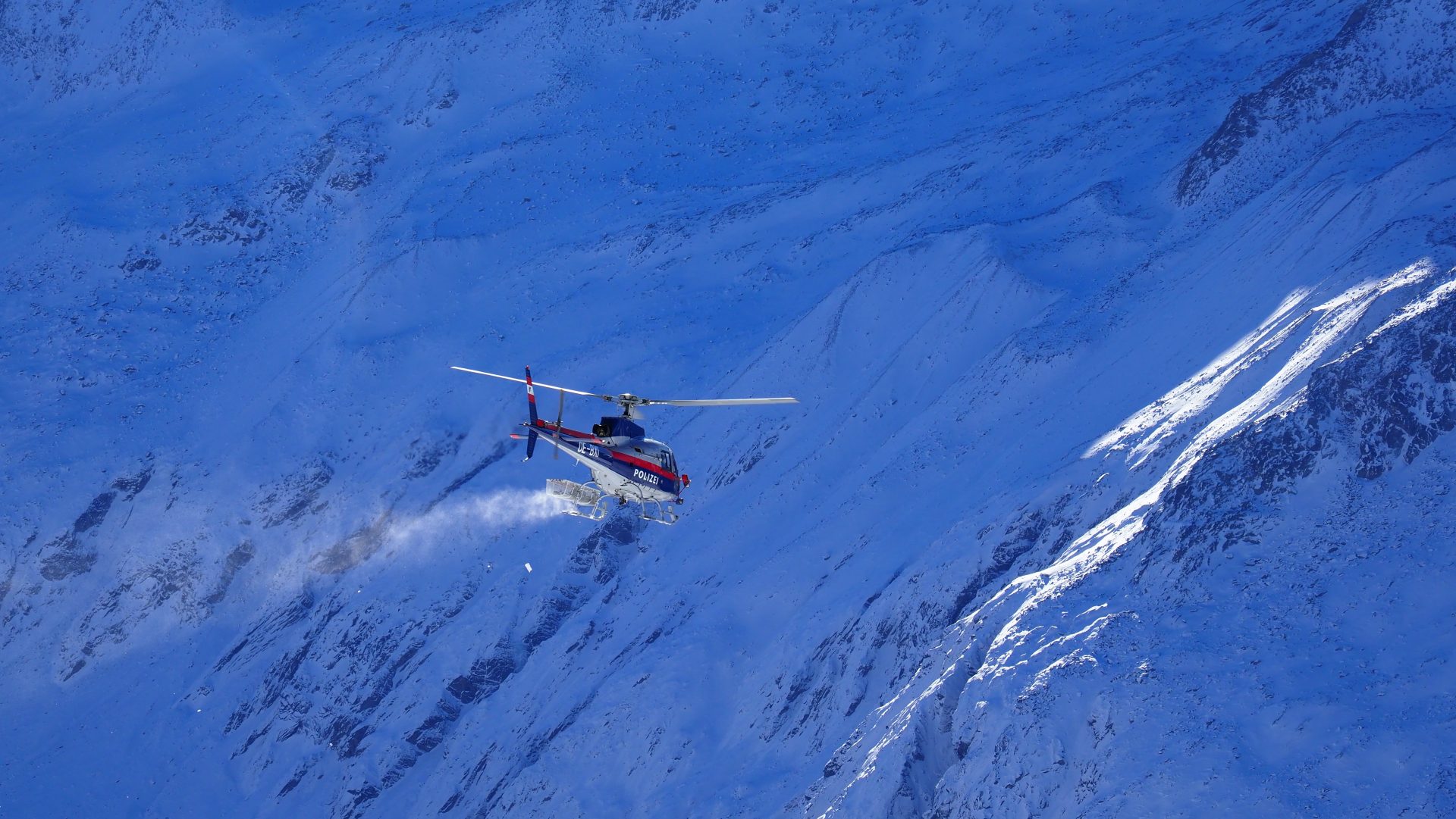Dank der Unterstützung der Alpinpolizei konnten wir am 17.12. über Nordtirol verteilt zahlreiche Schneedeckenuntersuchungen machen. (Foto: 17.12.2024, © LWD Tirol)