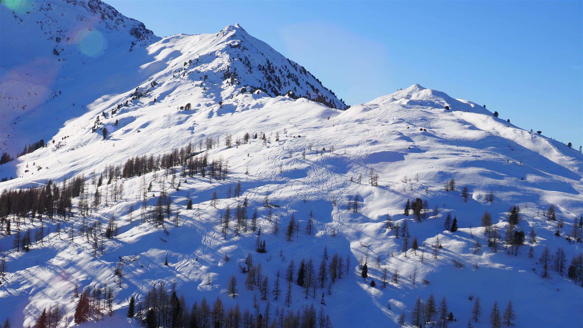 Nordtirol ist von der Schneemächtigkeit gebietsweise begünstigt. Tuxer Alpen (© LWD Tirol, 27.12.2024)