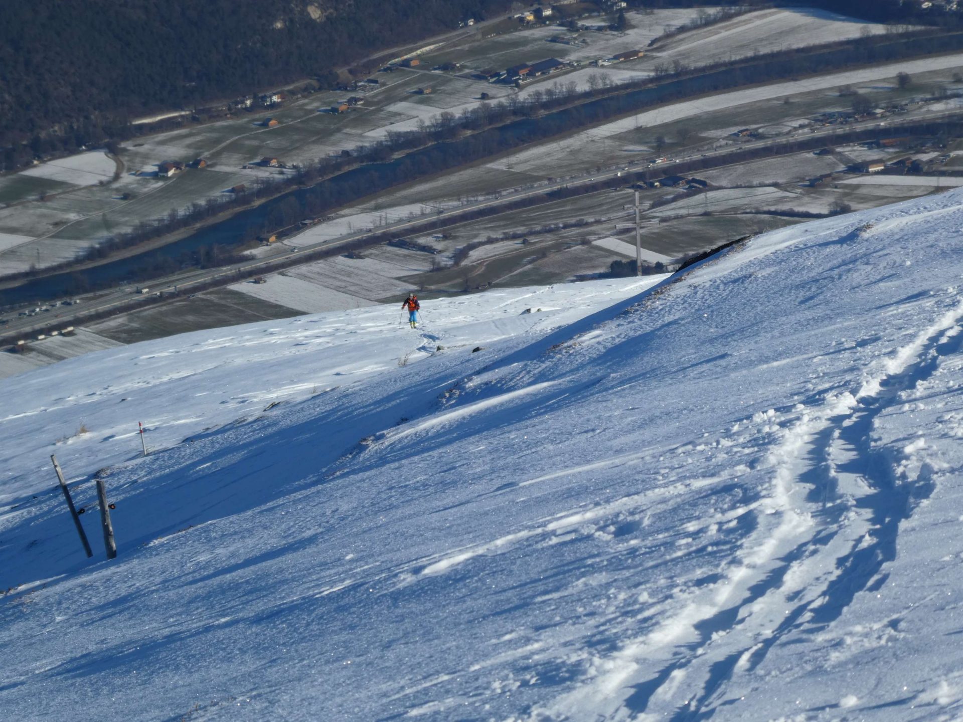 Bezeichnend für weite Teile Tirols: Es liegt wenig Schnee. Grieskogelgruppe (© Barbara Fink, 11.01.2025)