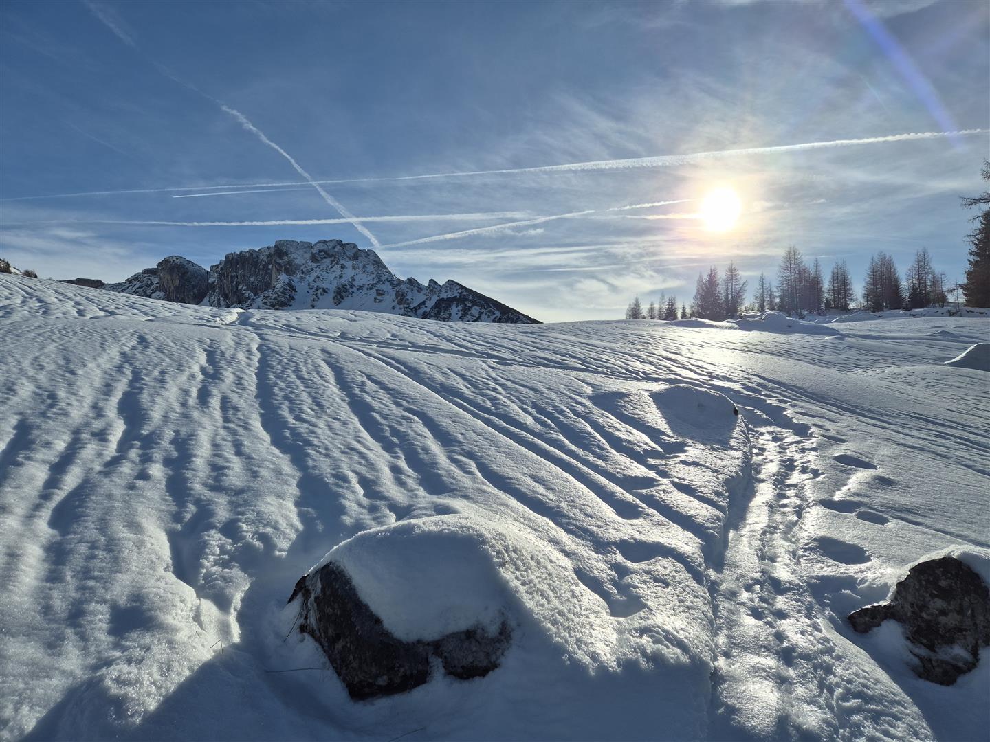 Regenkruste bei der Kotalm im Rofan (© Bernd Hassmann, 13.01.2026)