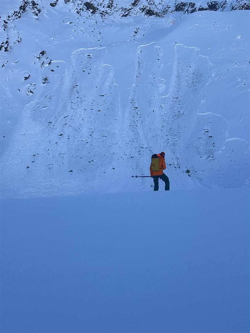 Lawinenabgänge im Stiergschwez in den Stubaier Alpen (© Günter Chwojan, 31.01.2026)