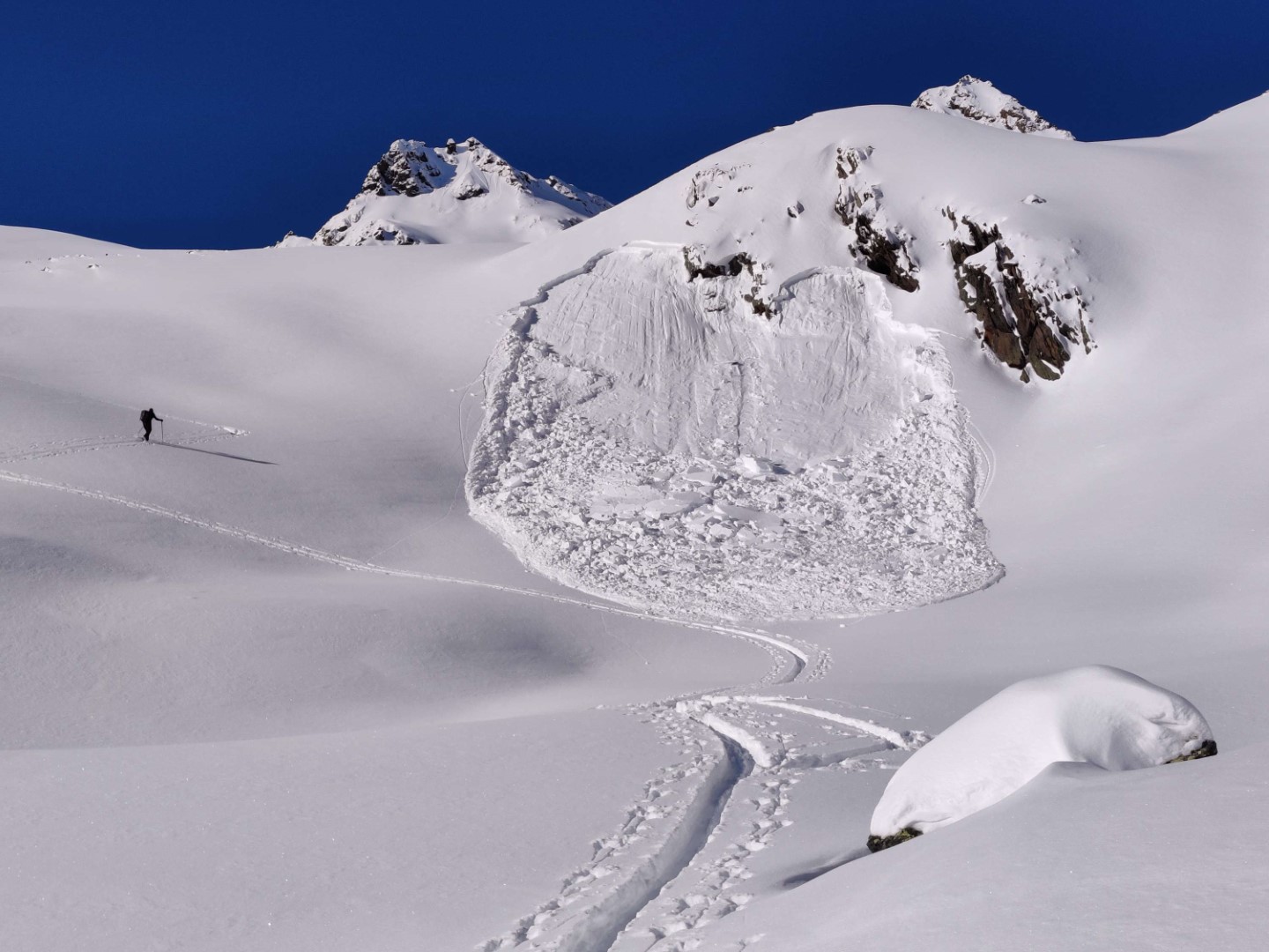 Fernauslösung im Schöntal in der Region Sellrain - Alpeiner Berge (© Simon Legner, 30.01.2026)