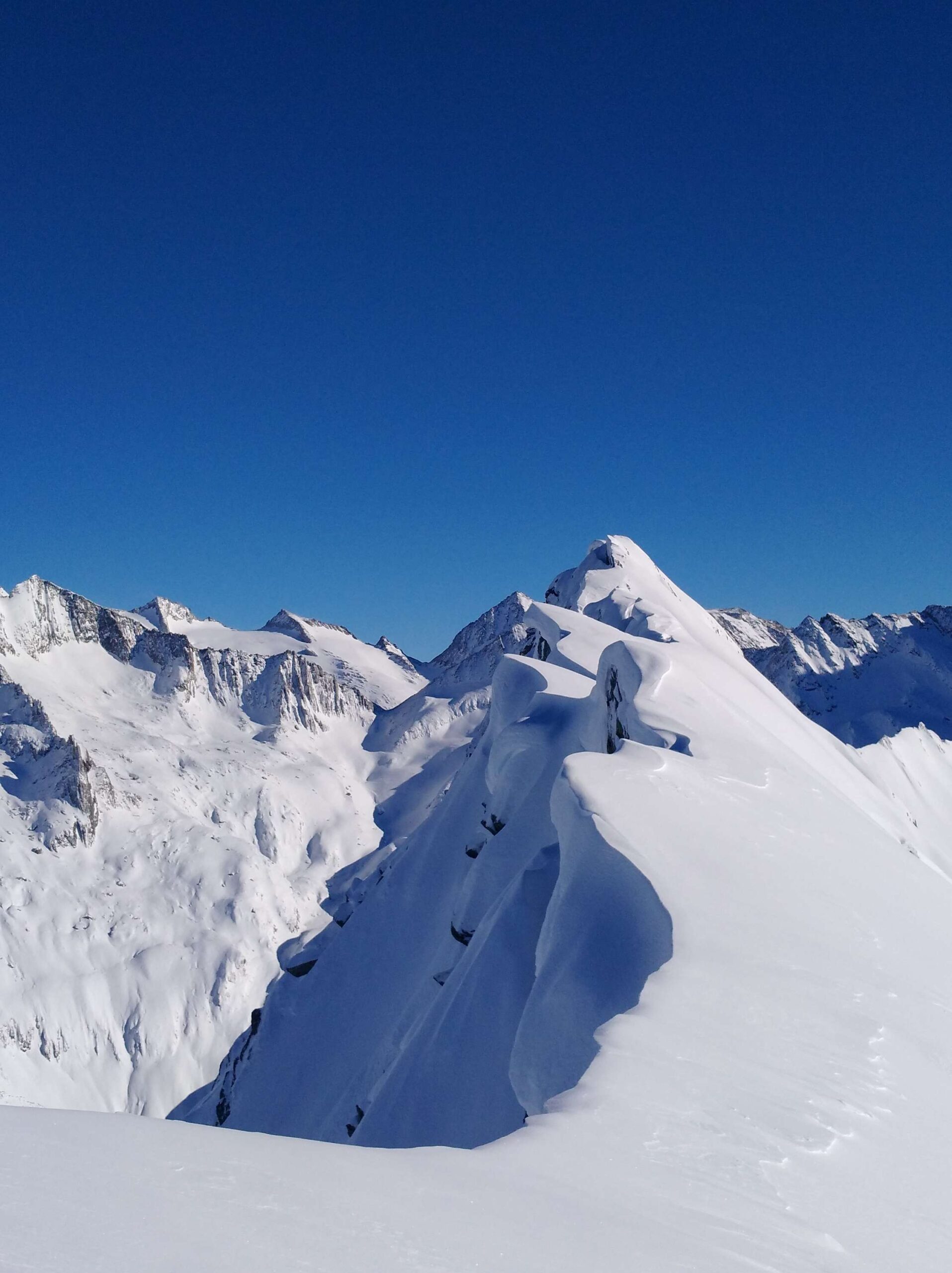 Neve fresca in arrivo – attenzione alla neve ventata recente