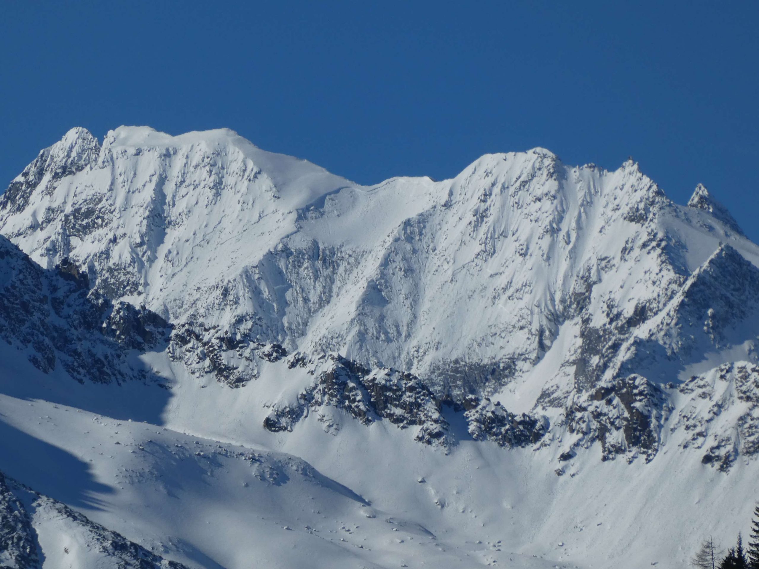 Frühjahrssituation, nordseitig aber noch heimtückisch – Lawinenunfallanalysen