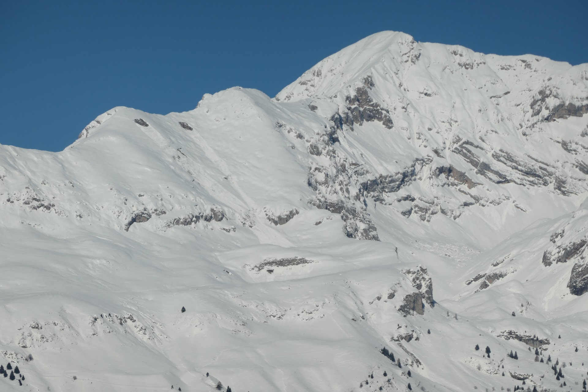 Attenzione: forti nevicate in arrivo e aumento generalizzato del pericolo valanghe